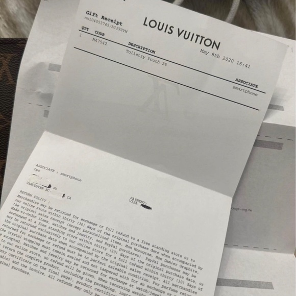 Louis Vuitton LV Toiletry 26 - Picture 10 of 10